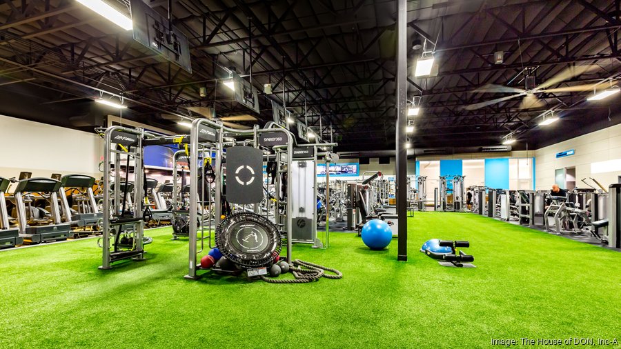 EōS Fitness to backfill two big-box stores in Pinellas County